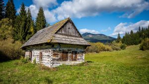 klimatyczny drewniany domek 